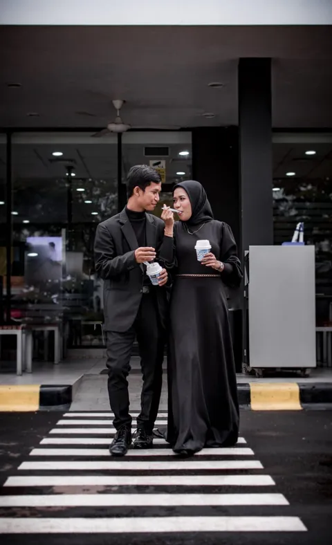 Foto sampul undangan Moment & Wedding