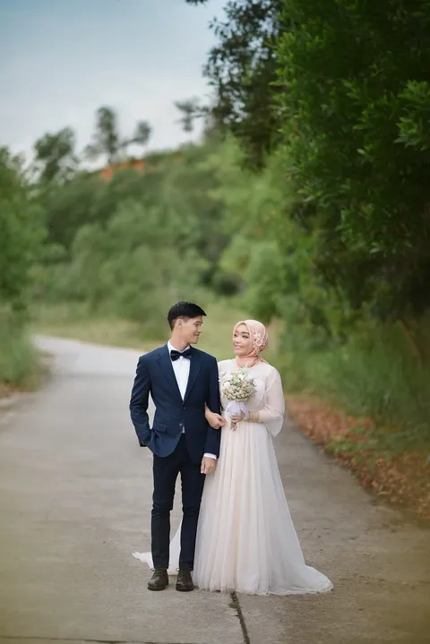 Foto sampul undangan Nabil & Henny