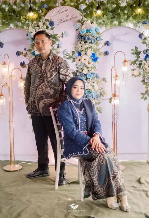 Foto sampul undangan Yuli & Amin
