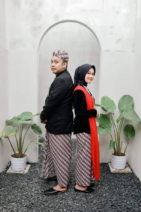 Foto sampul undangan Fariz & Dini