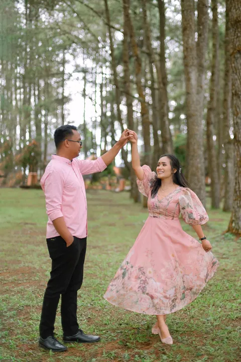 Foto sampul undangan Velli & Eko