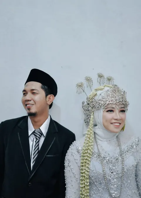 Foto sampul undangan Jamaludin & Ambarwati