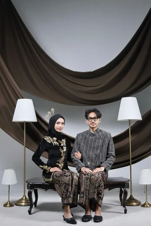 Foto sampul undangan Rizal & Kusuma