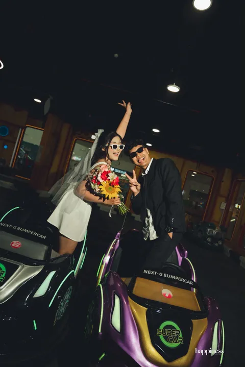 Foto sampul undangan Etgar & Adinda