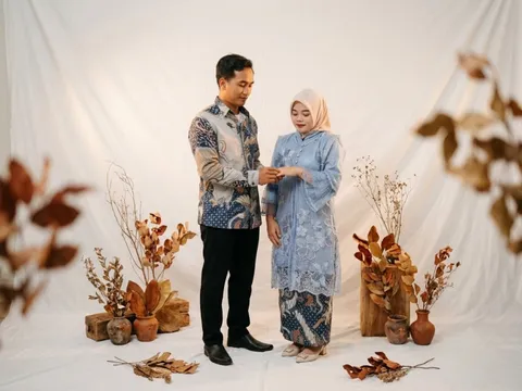 Foto sampul undangan Tika & Dias