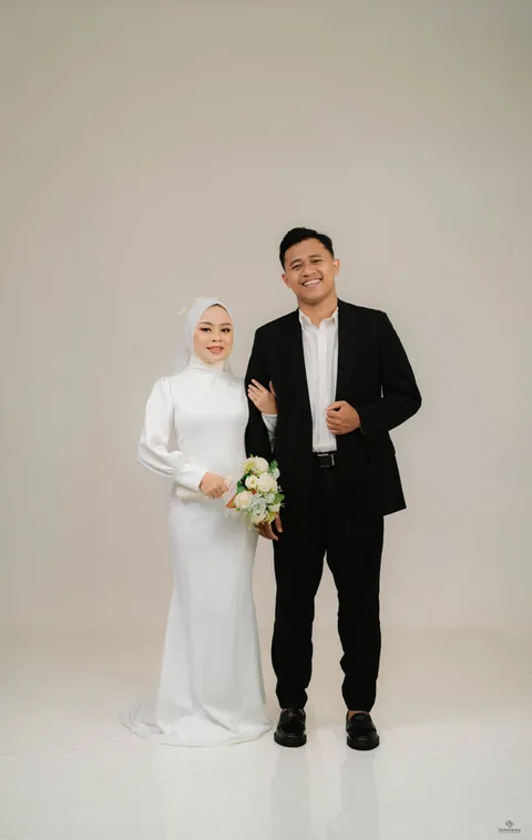 Foto sampul undangan Rinneke & Indra