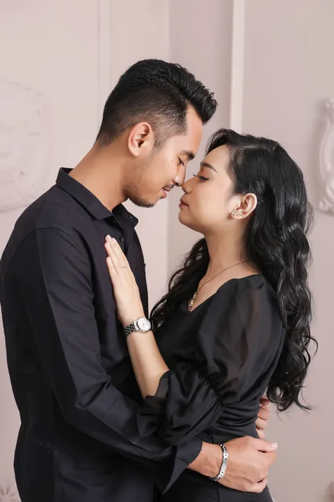 Foto sampul undangan Razi & Gina