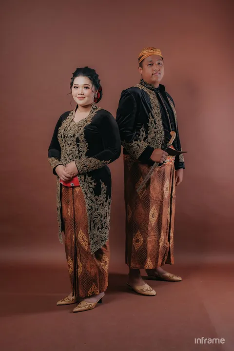 Foto sampul undangan Dhanu & Ananda