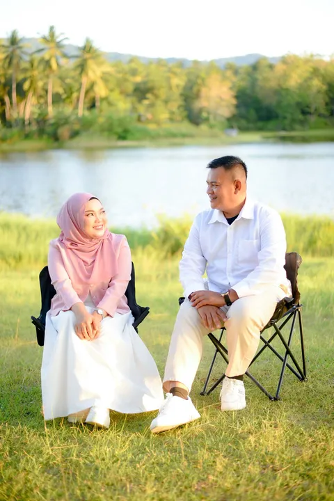 Foto sampul undangan Mahmud & Cindri