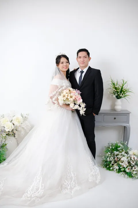 Foto sampul undangan Rika & Marvello