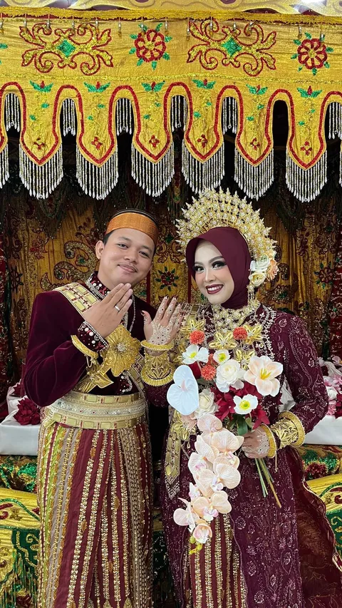 Foto sampul undangan Diba & Fikri