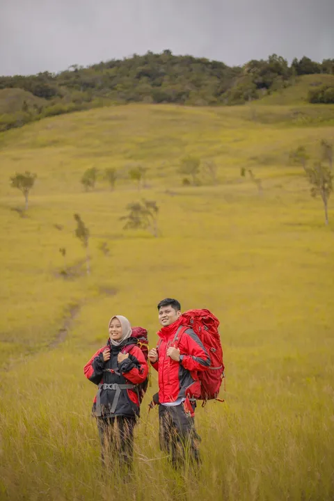Foto sampul undangan Zia & Ari