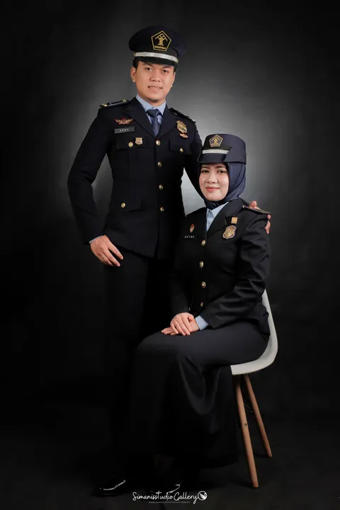 Foto sampul undangan Fery & Retno