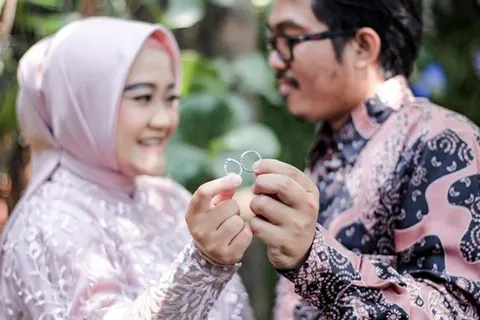 Foto sampul undangan Qity & Agung