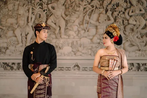 Foto sampul undangan Devina & Rai