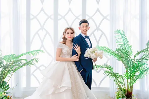 Foto sampul undangan Hang Kim Hin & Chai Fung Lie