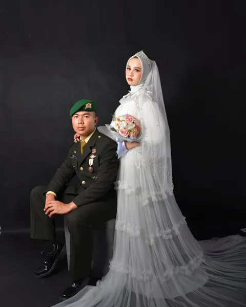 Foto sampul undangan Ferdi & Mesa