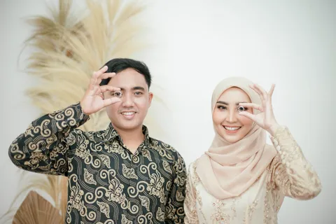 Foto sampul undangan Puthut & Eka