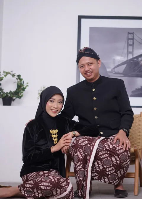 Foto sampul undangan Birnis & Yeti