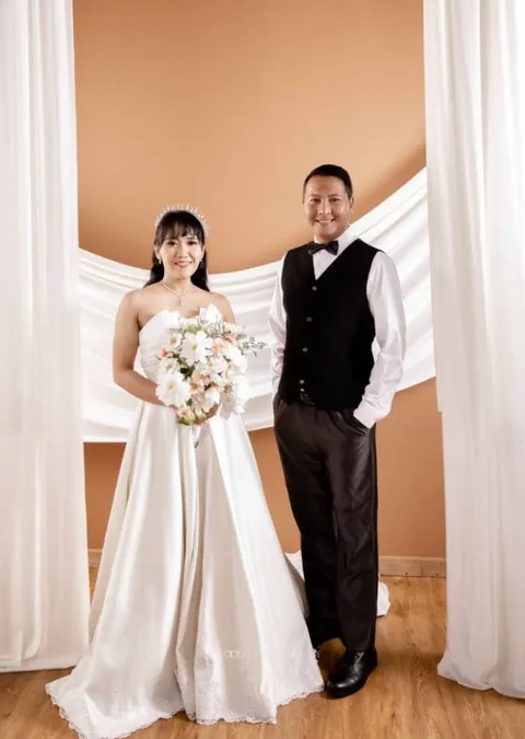 Foto sampul undangan Iren & Andreas