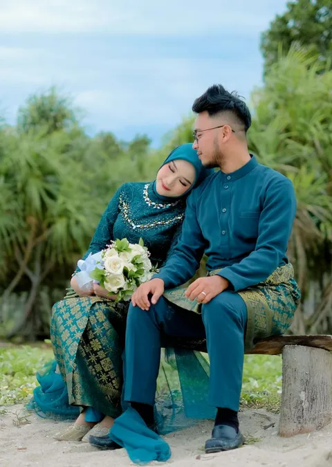 Foto sampul undangan Umroh & Andro