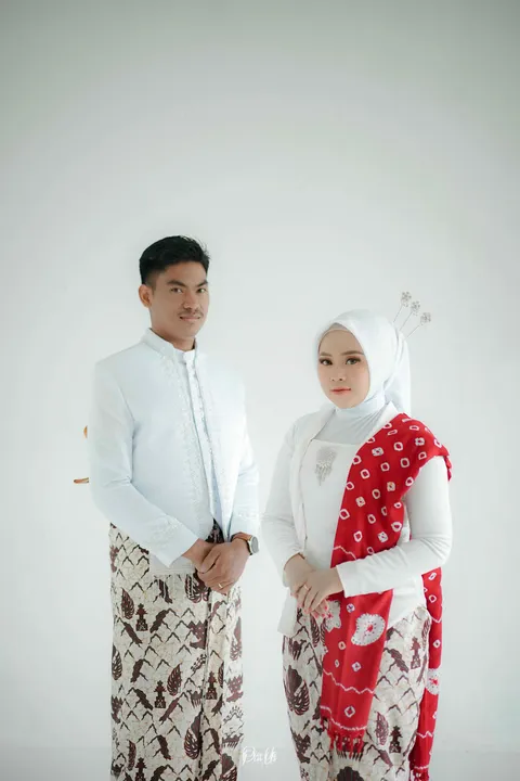 Foto sampul undangan Pam & Jeny
