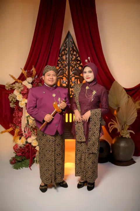 Foto sampul undangan Abor & Ana