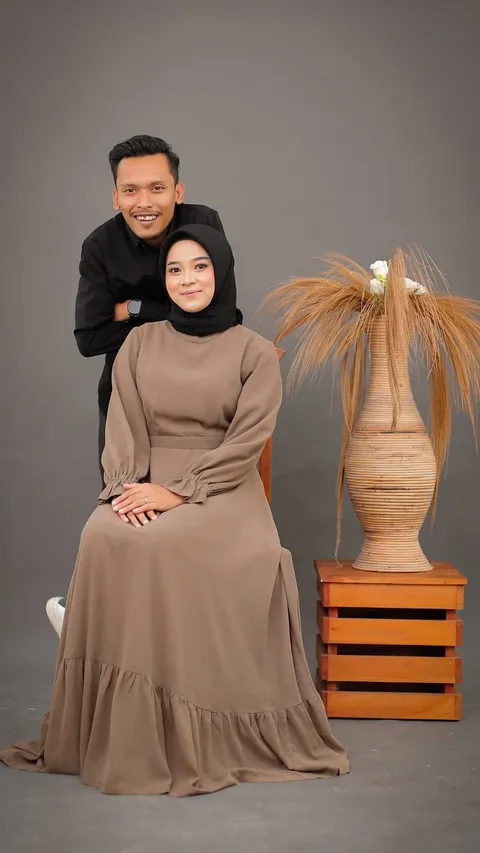 Foto sampul undangan Herman & Ella