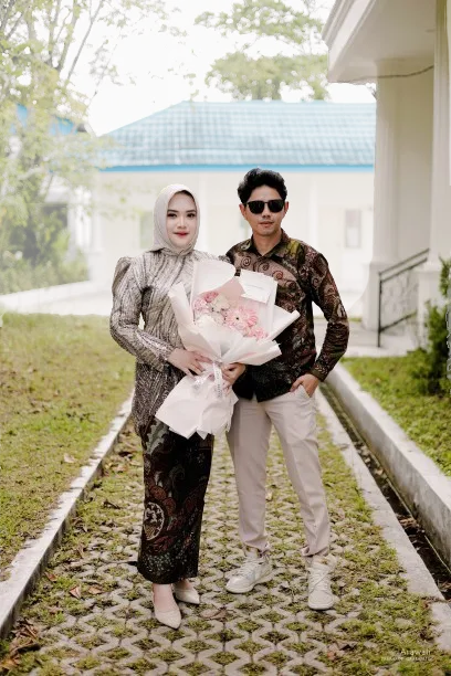 Foto sampul undangan Muna & Yasir