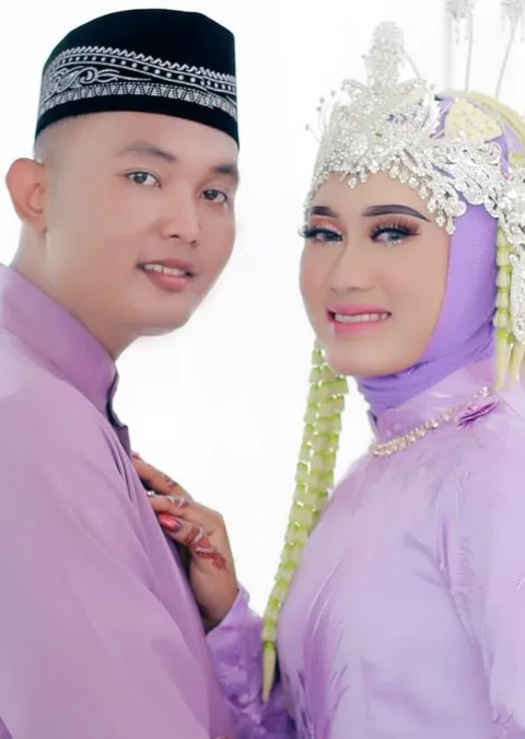 Foto sampul undangan Dila & Ikhsan