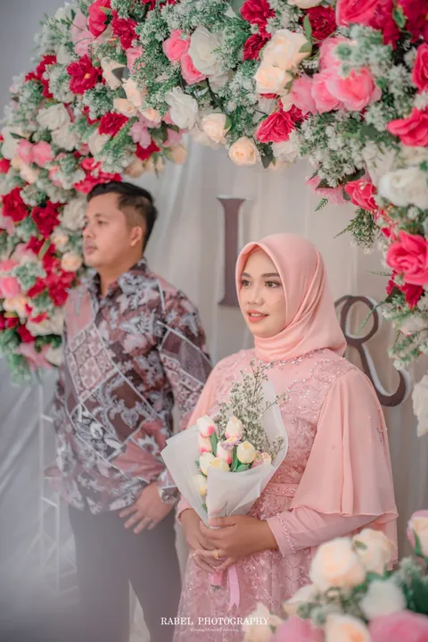 Foto sampul undangan Isa & Riqqah
