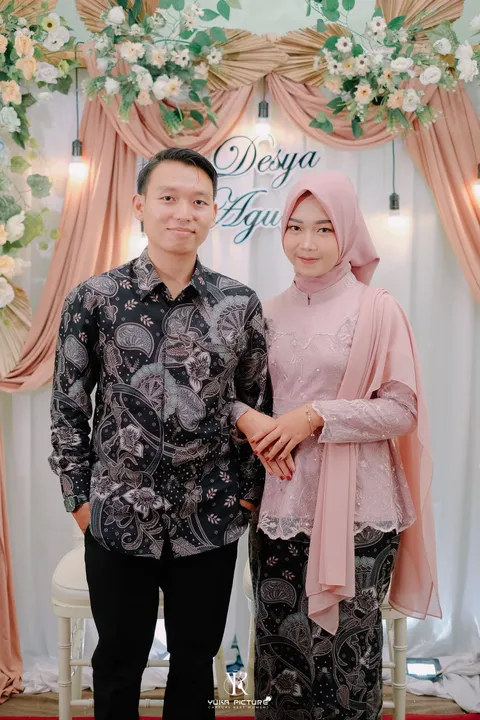 Foto sampul undangan Agung & Desya