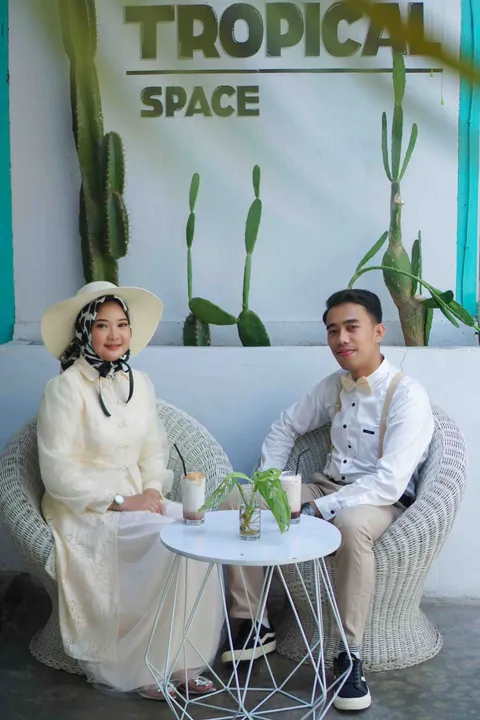 Foto sampul undangan Iman & Ade