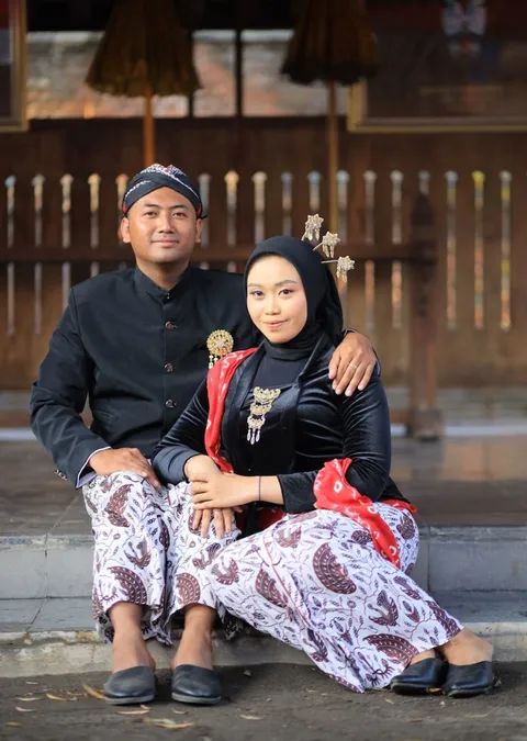 Foto sampul undangan Fajar & Erni