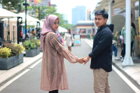 Foto sampul undangan Halal & Syah