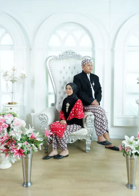 Foto sampul undangan Devi & Adi