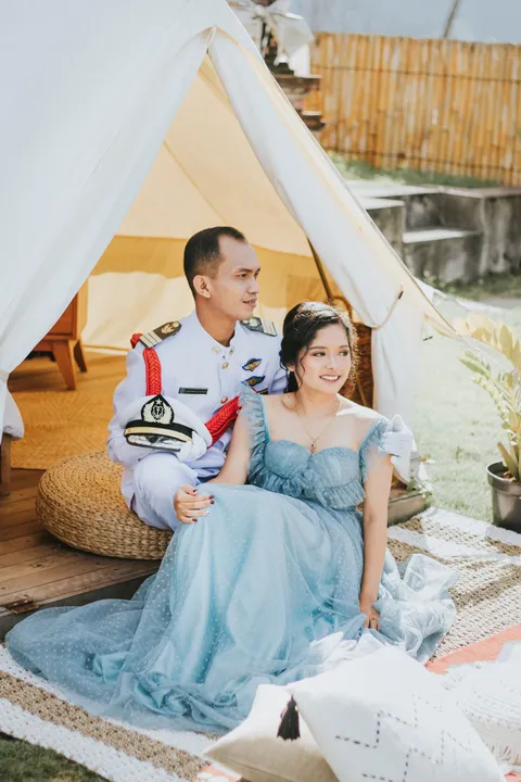 Foto sampul undangan Mutiara & Hendrik