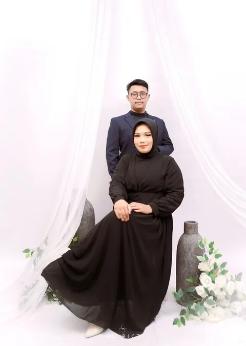 Foto sampul undangan Deni & Utin