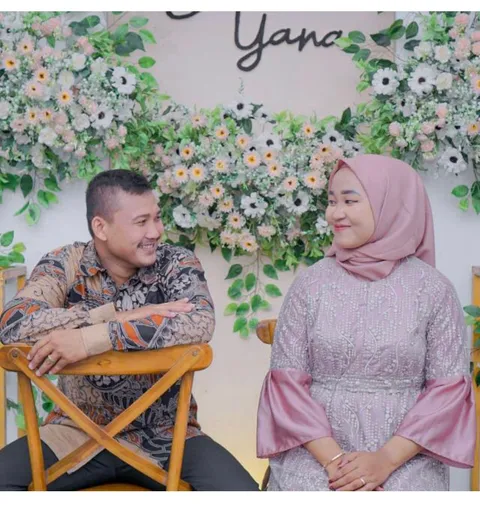 Foto sampul undangan Seno & Yana