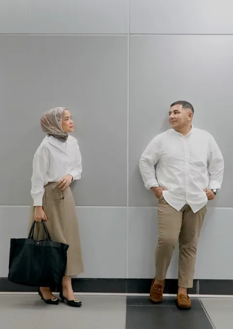 Foto sampul undangan Isqal & Delv