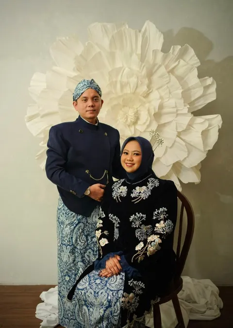 Foto sampul undangan Mulkhan & Afra