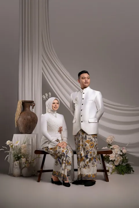 Foto sampul undangan Sayyidah & Urip