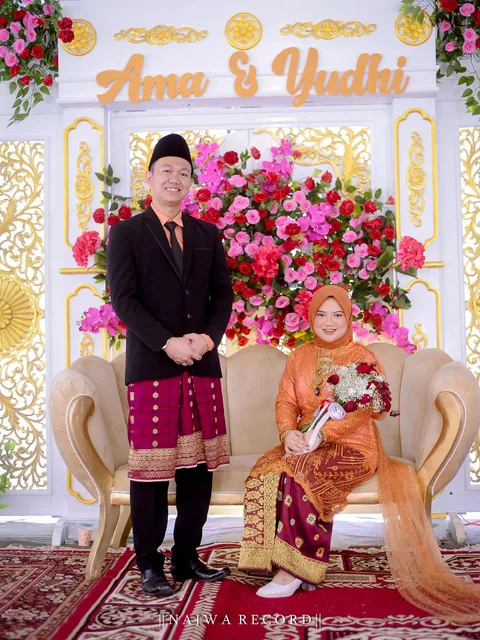 Foto sampul undangan Yudhi & Rika