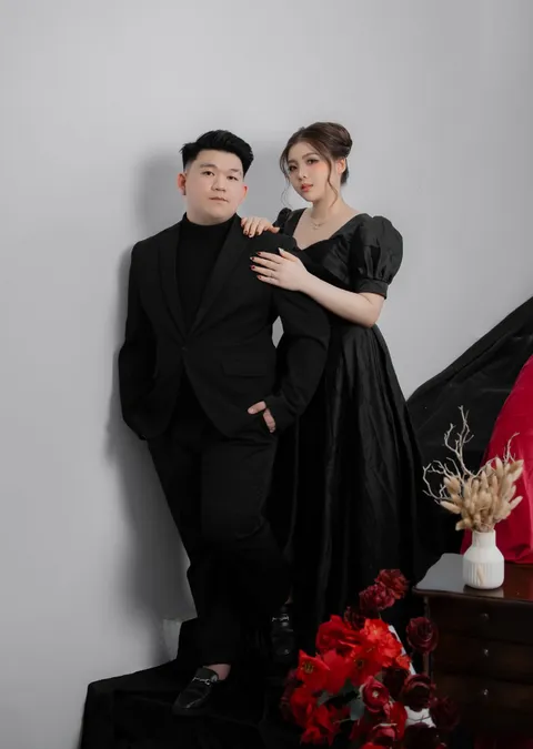 Foto sampul undangan Liana & Vito