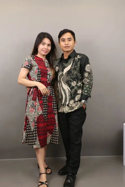 Foto sampul undangan Su Moi & Dionisius Mariono
