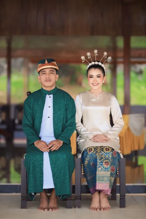 Foto sampul undangan Amba & Tari