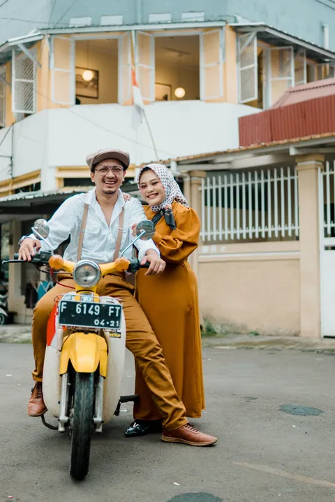Foto sampul undangan Eri & Issel