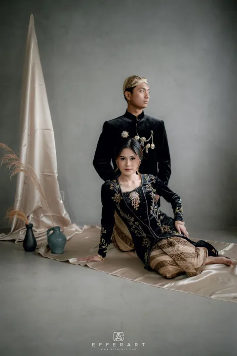 Foto sampul undangan Husain & Gita Arifin
