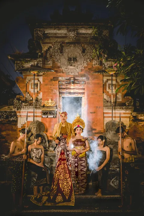 Foto sampul undangan Ratih & Kamajaya