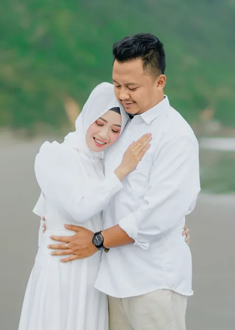 Foto sampul undangan Rada & Denny